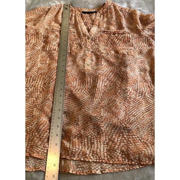 Womens Tunic Blouse Sz M Semi Sheer Peach Animal Print Camisole Roll Tab Sleeves - Picture 11 of 11